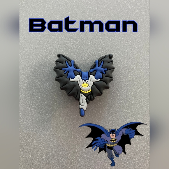 BOGO!! BUNDLE For Discount!!! Rare Batman Croc Charm - Picture 1 of 1
